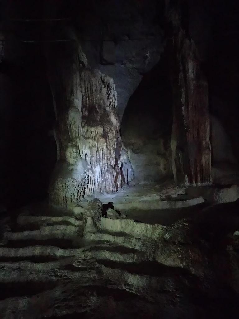 cave1