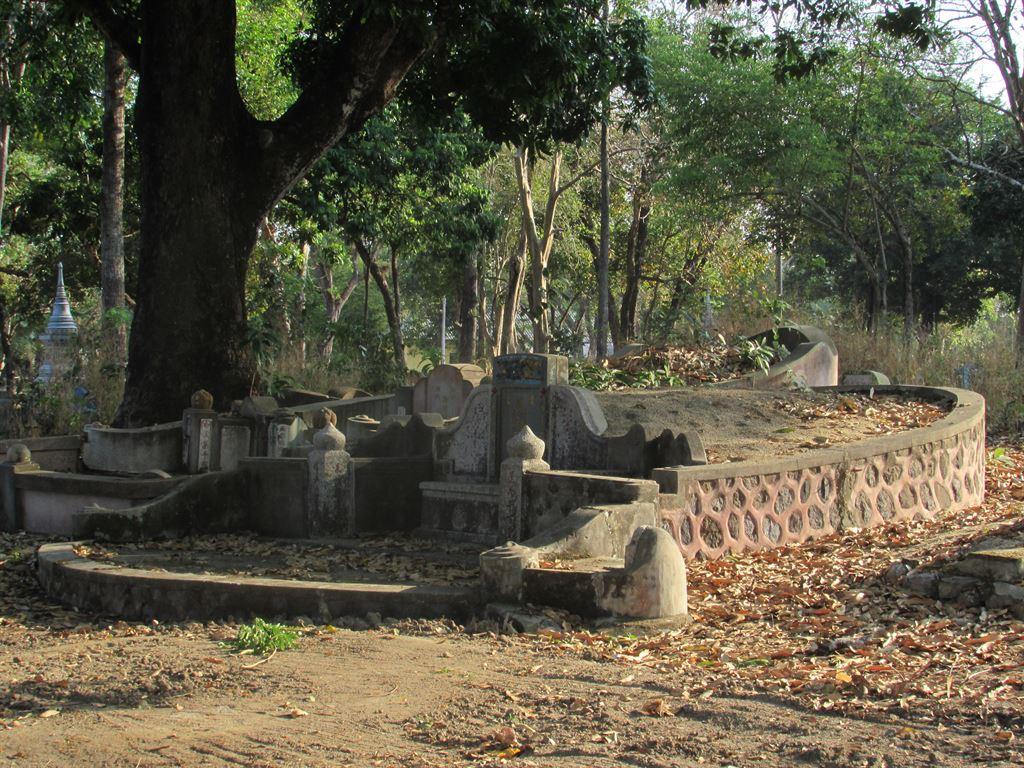 chinesegrave