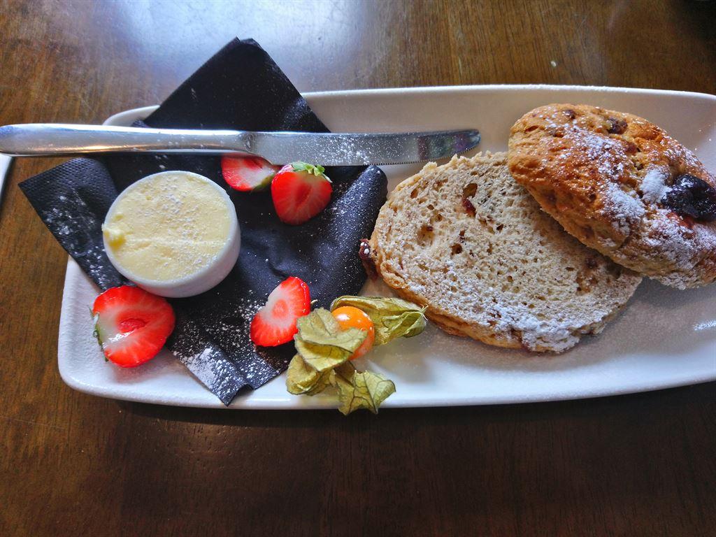 scones