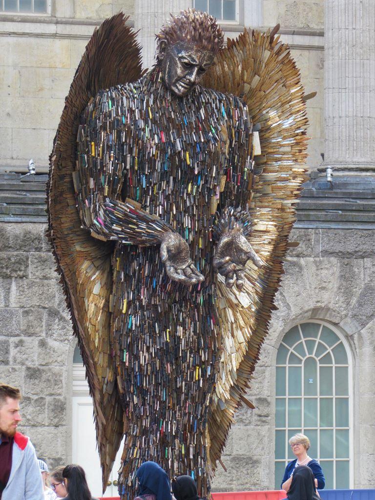 knifeangel