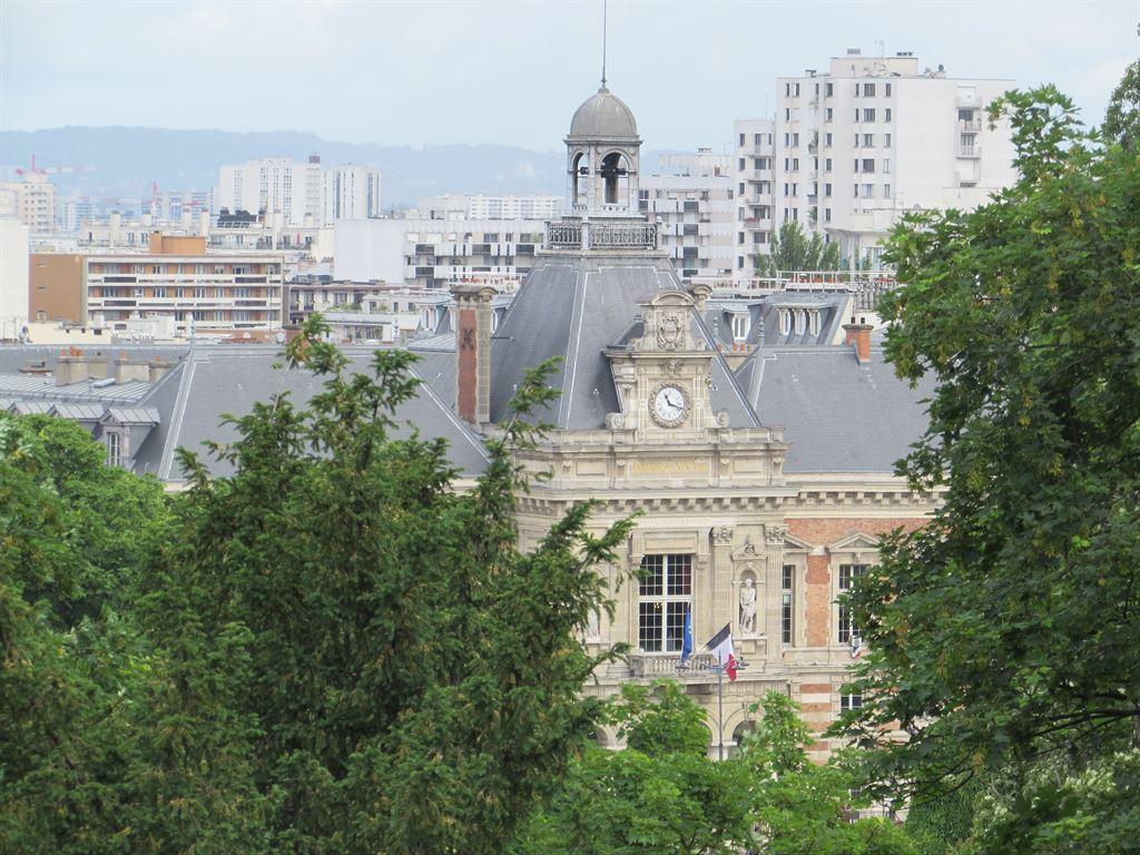 palatialbuilding