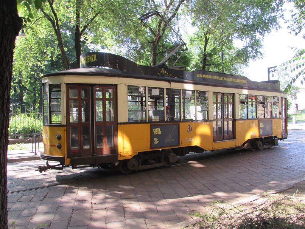 tramoutside