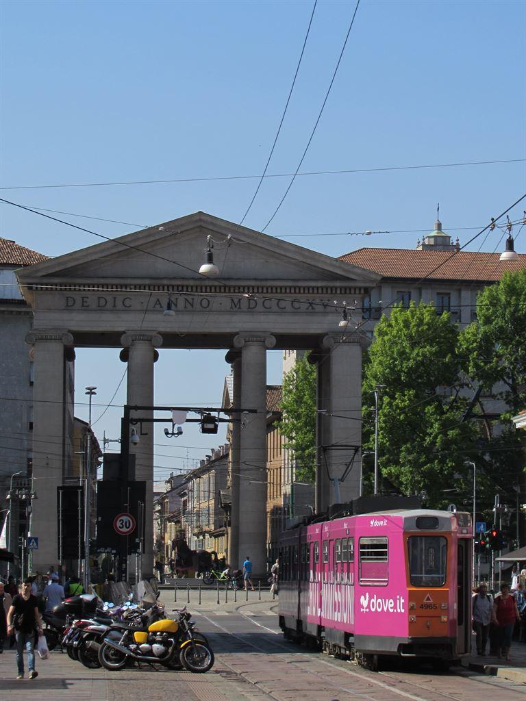 tram&gate