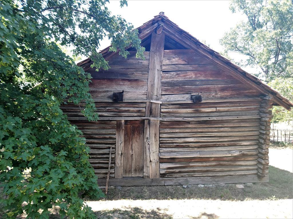 hut