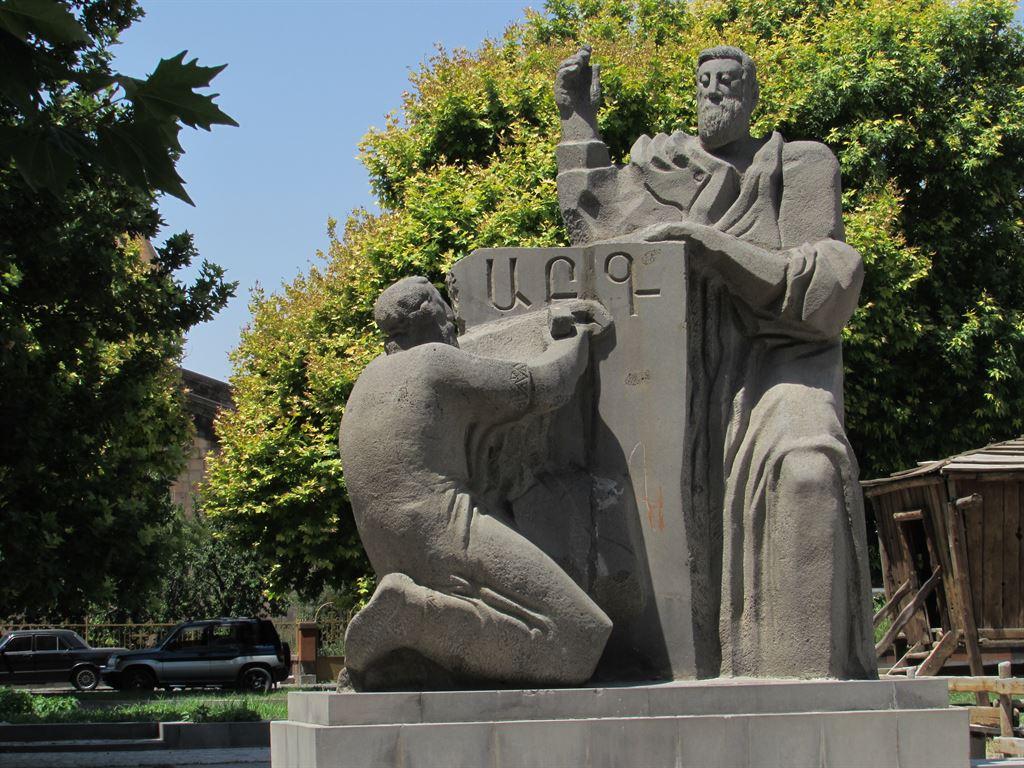 sculptorsculpture