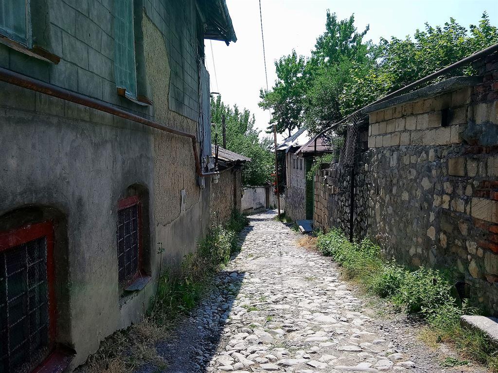 cobbledstreet2