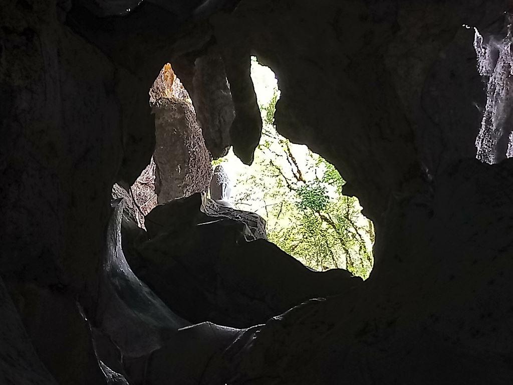 hole