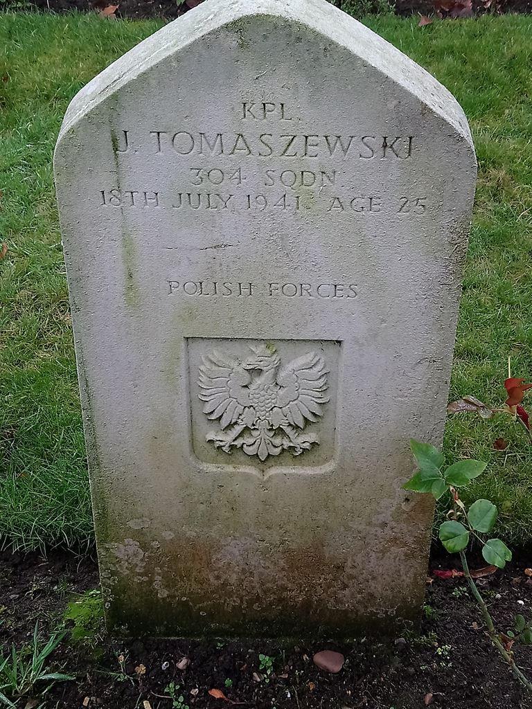 polishgraves1