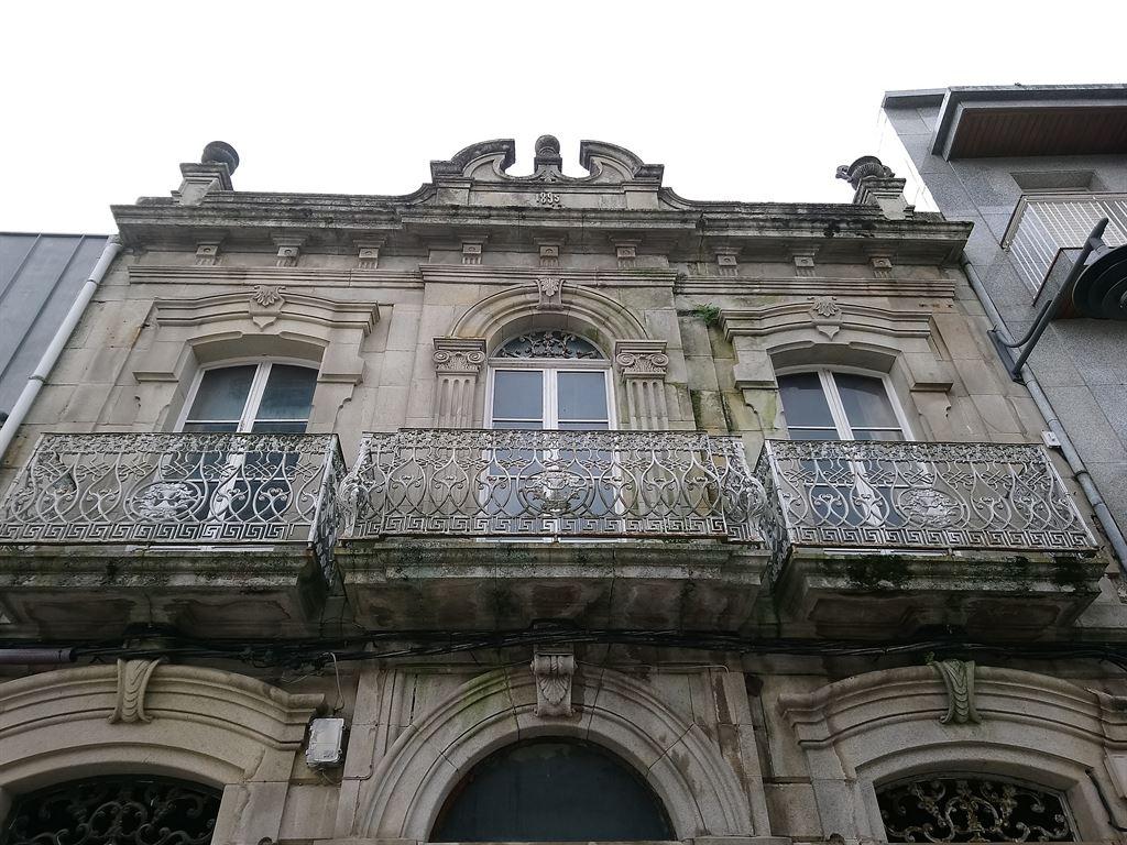 balconies