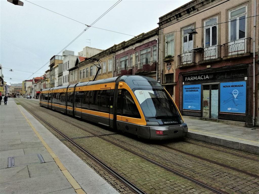 tram
