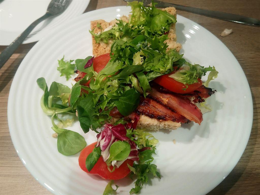 BLT