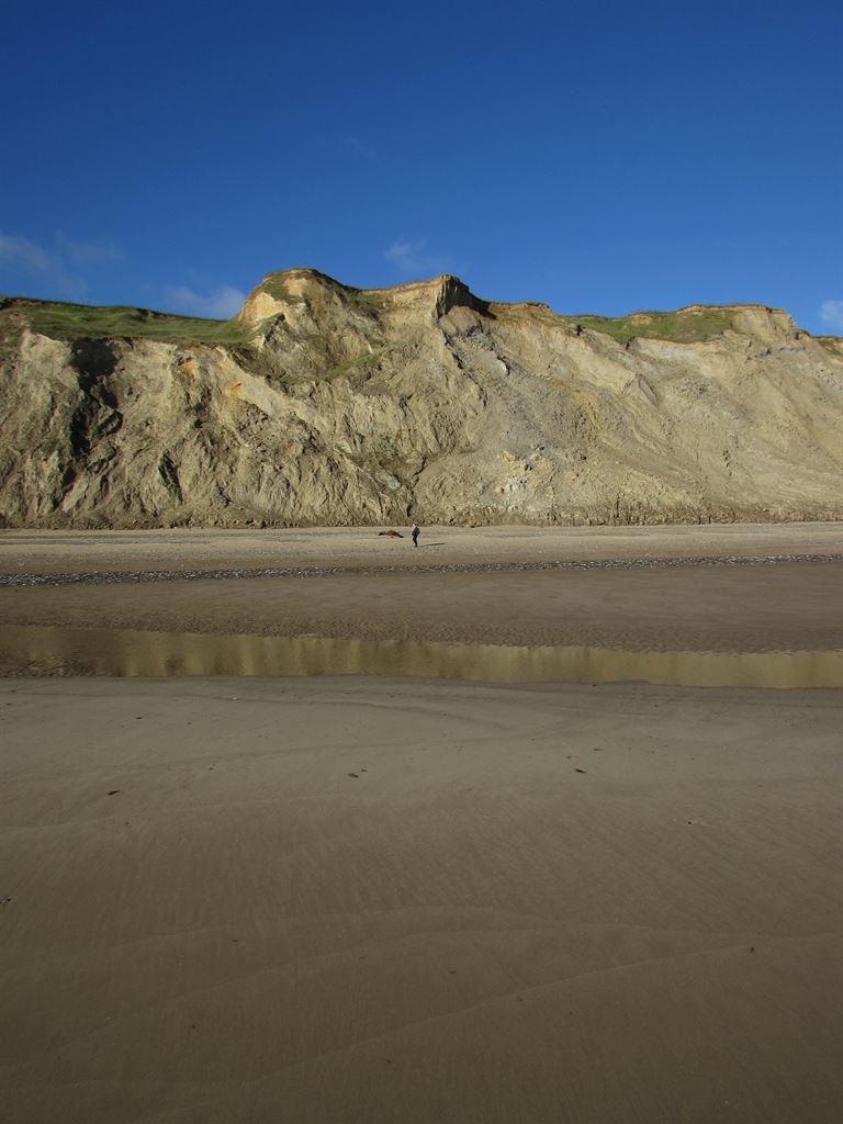 cliff2