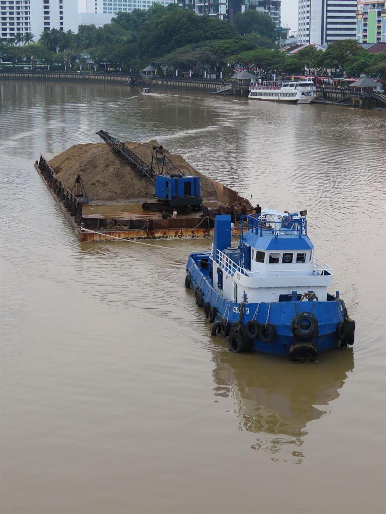 barge2
