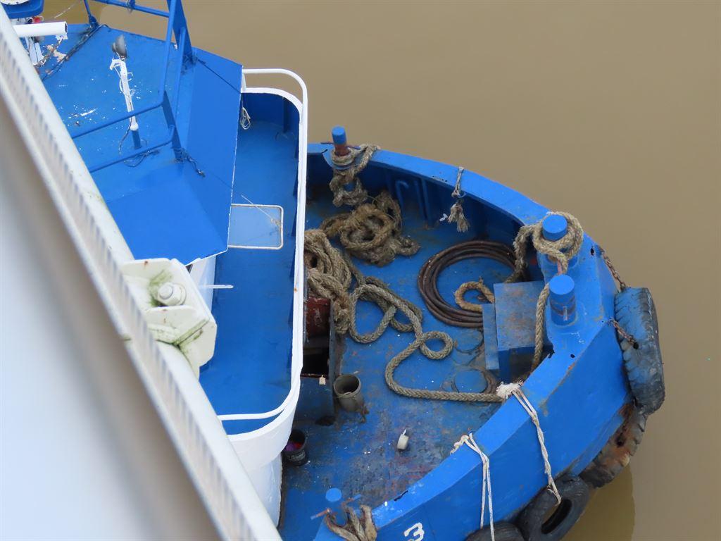 barge3