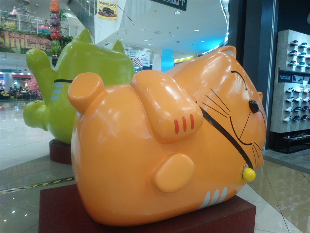 orange&greencats