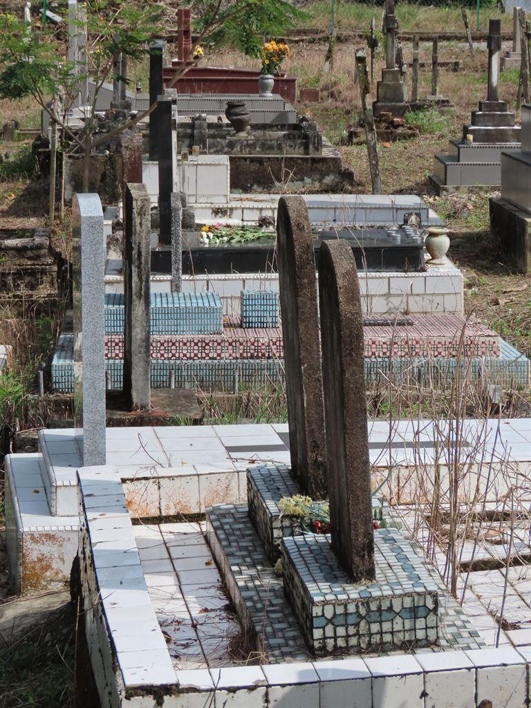 graveyard2