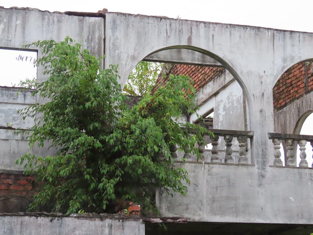 abandoned2