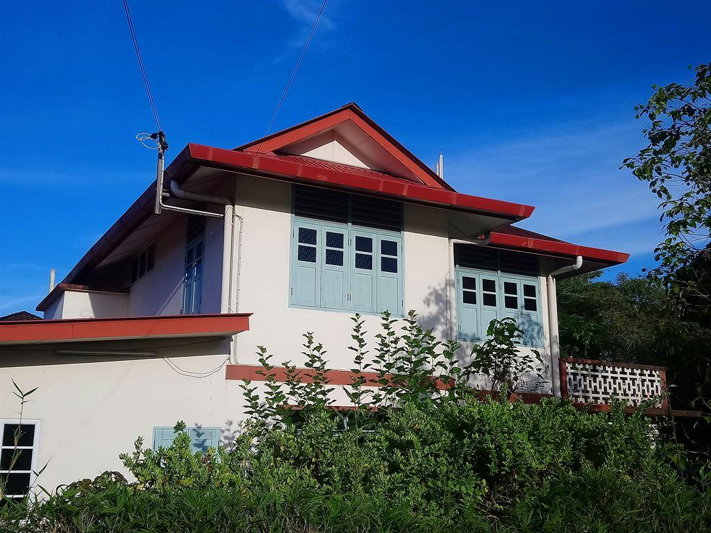 catroofhouse