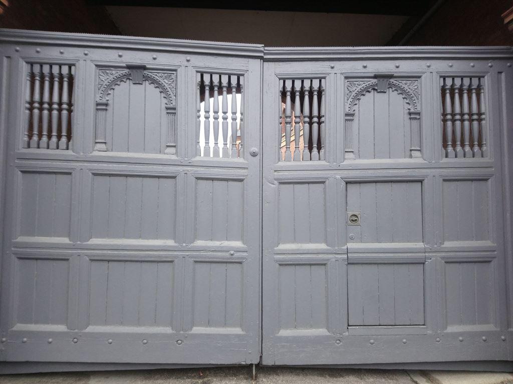 gates