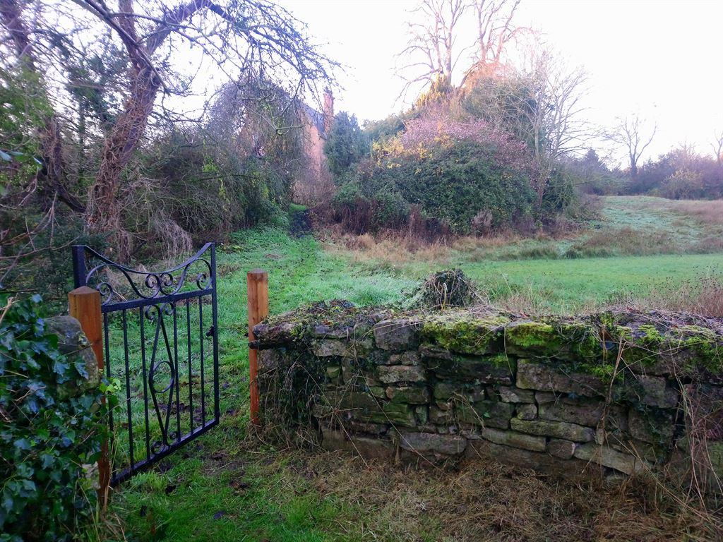 gate