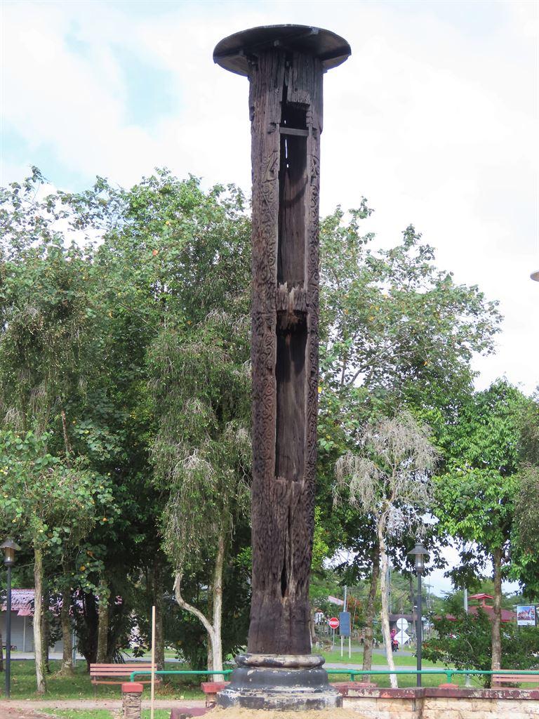 pole1