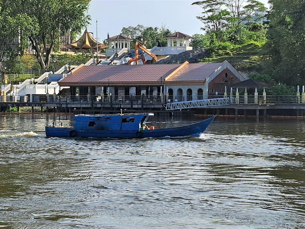 riverboat