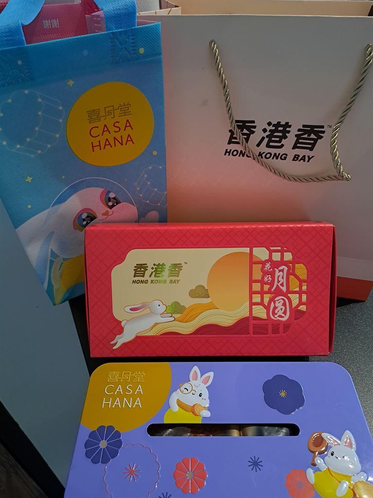 mooncakes