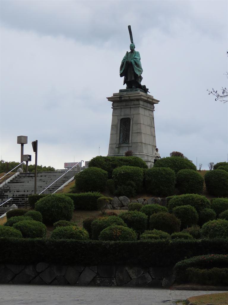 higashi