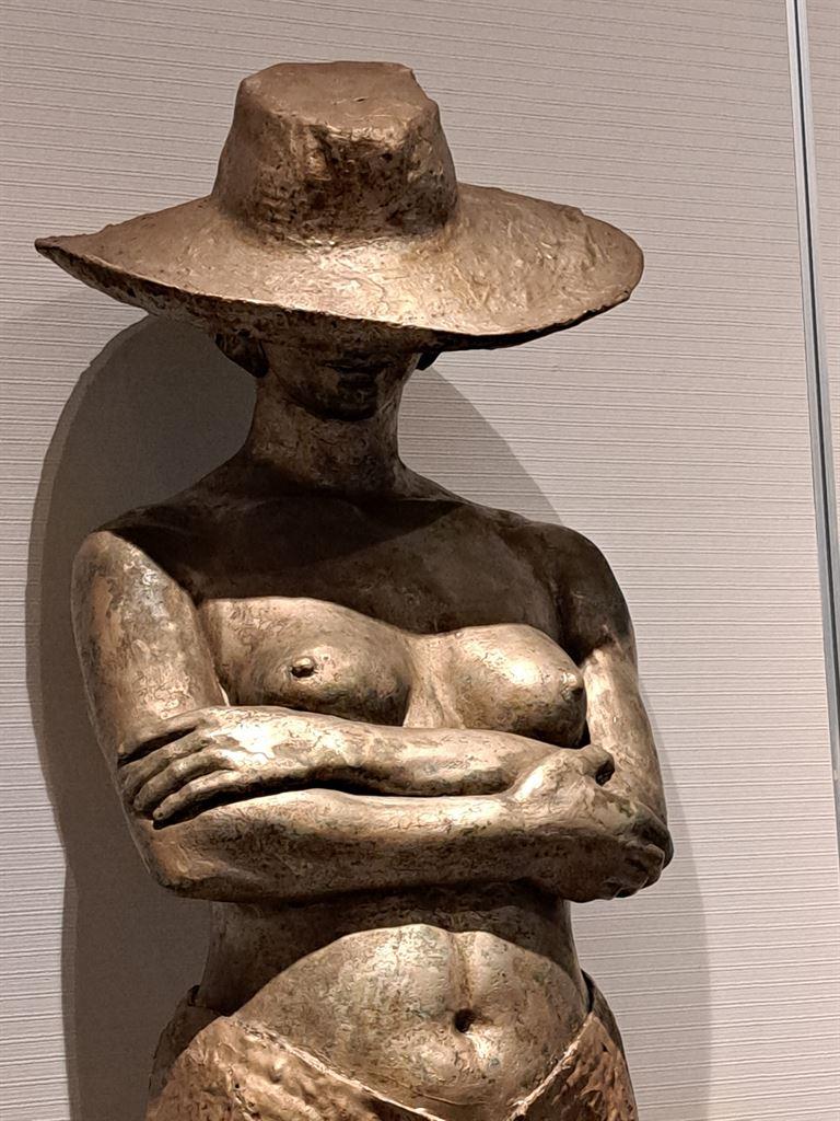 womanwithhat