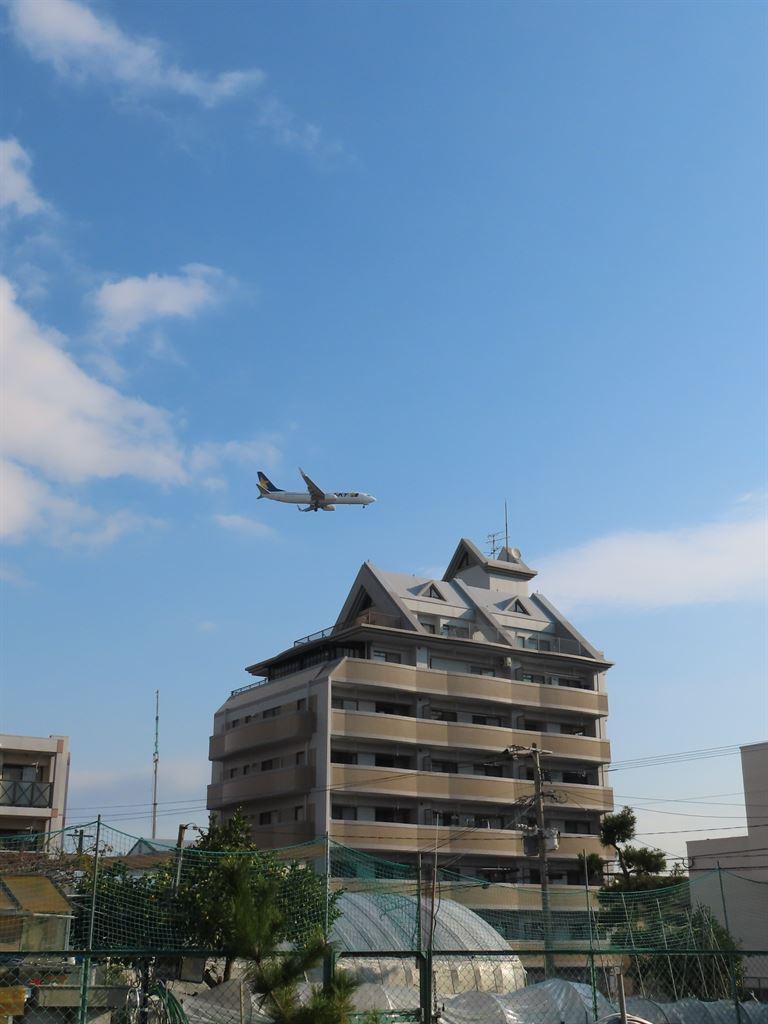plane4