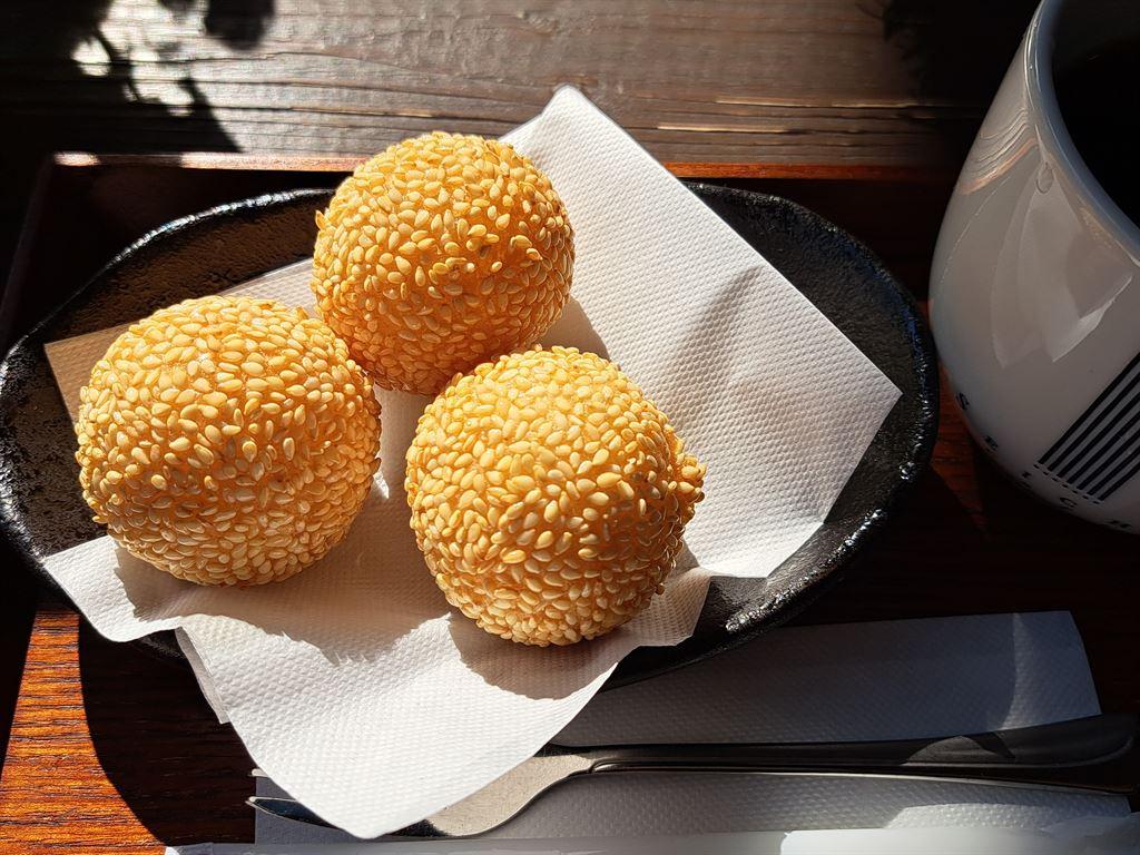 sesameballs