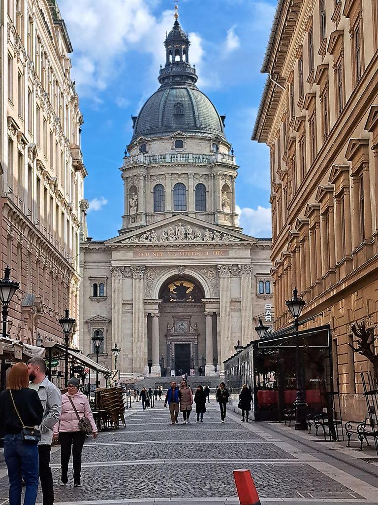 basilica