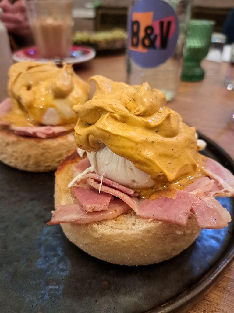 hollandaise