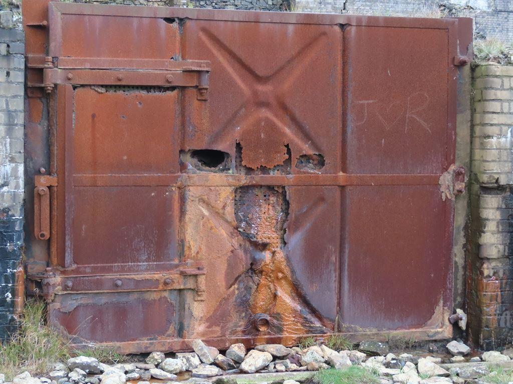 gate