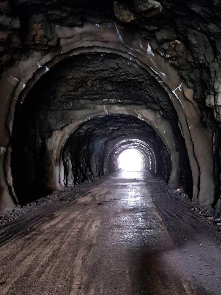 tunnel2
