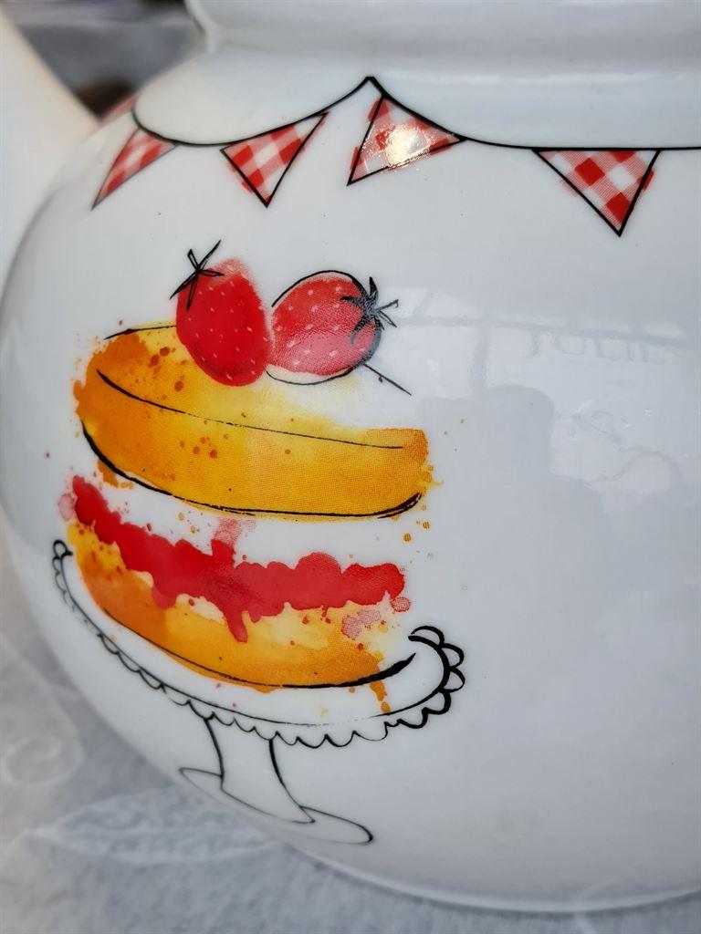 teapot
