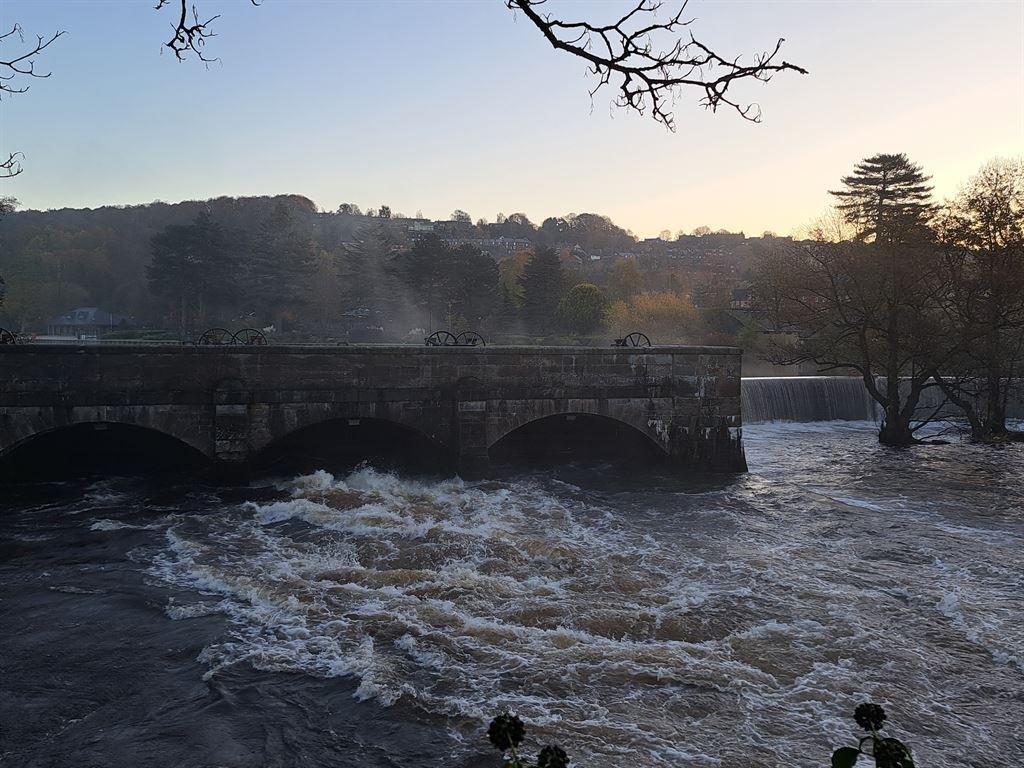 weir