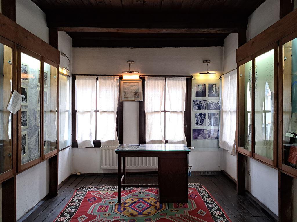 room1