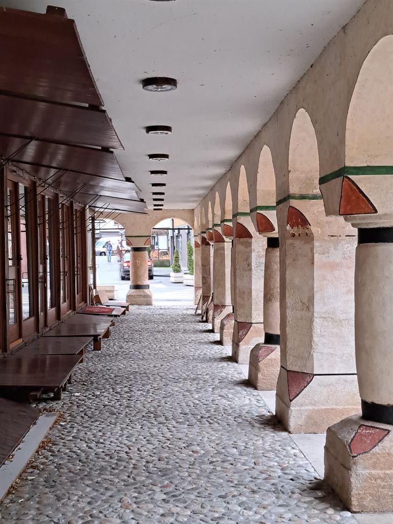 gallery1