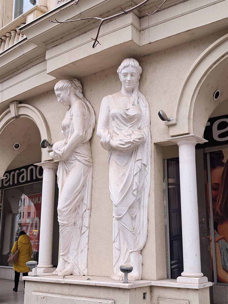 caryatids