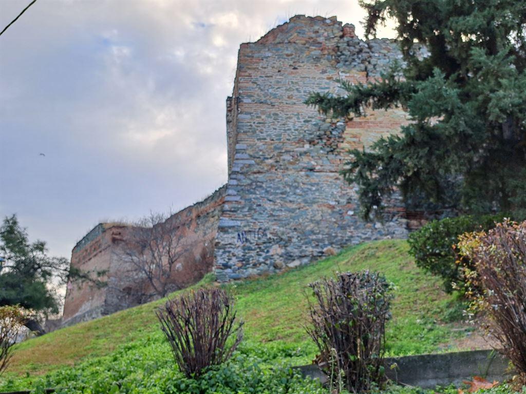 walls1