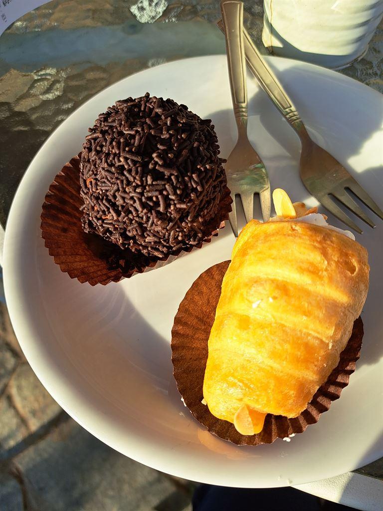 cakes