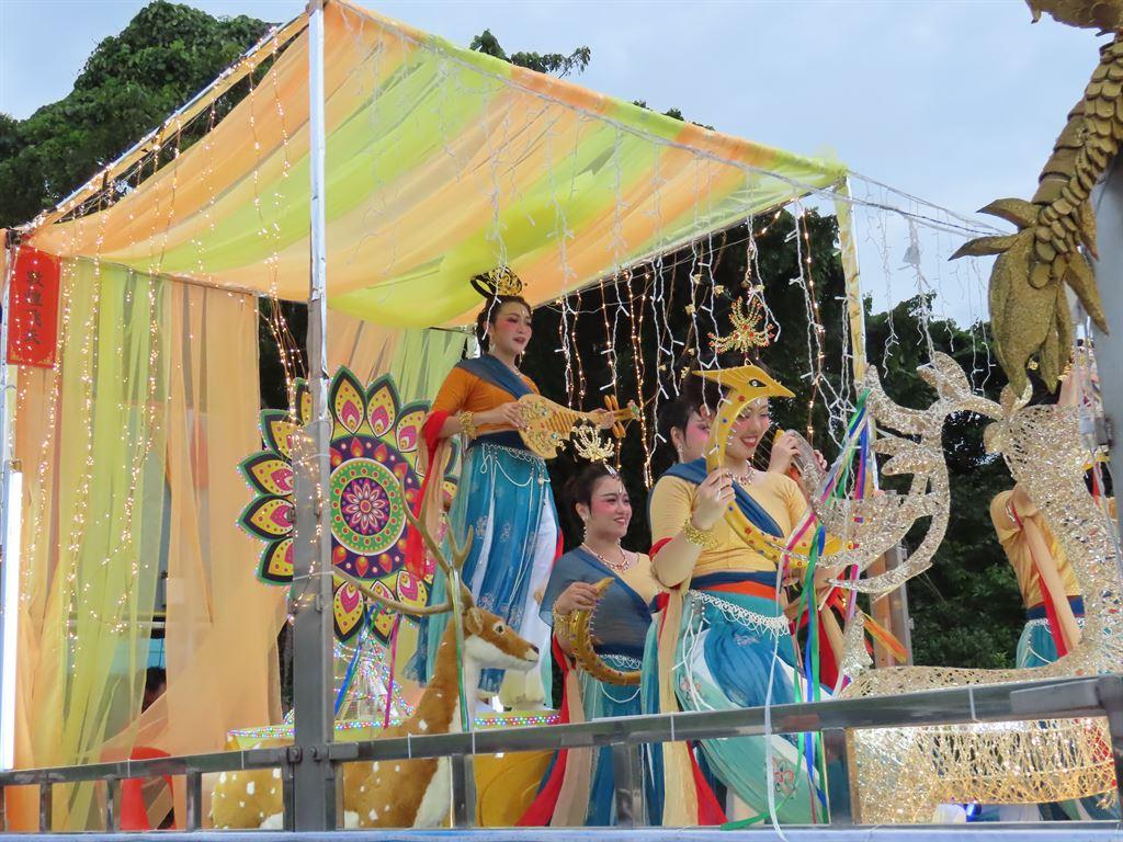 dancers