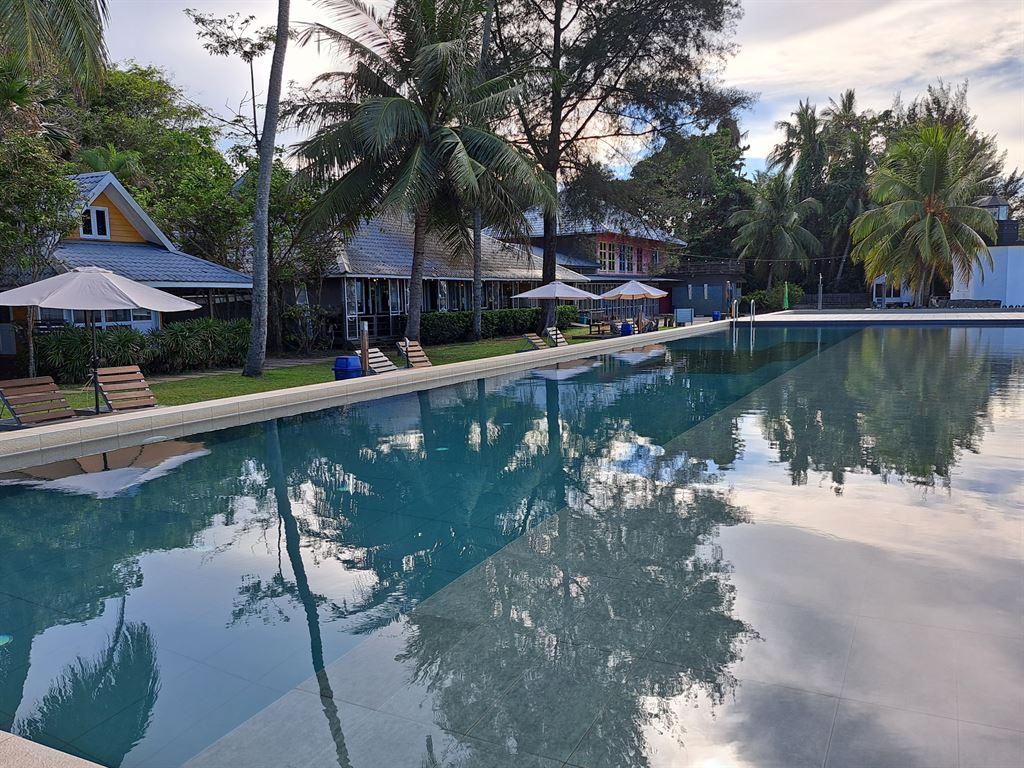 pool