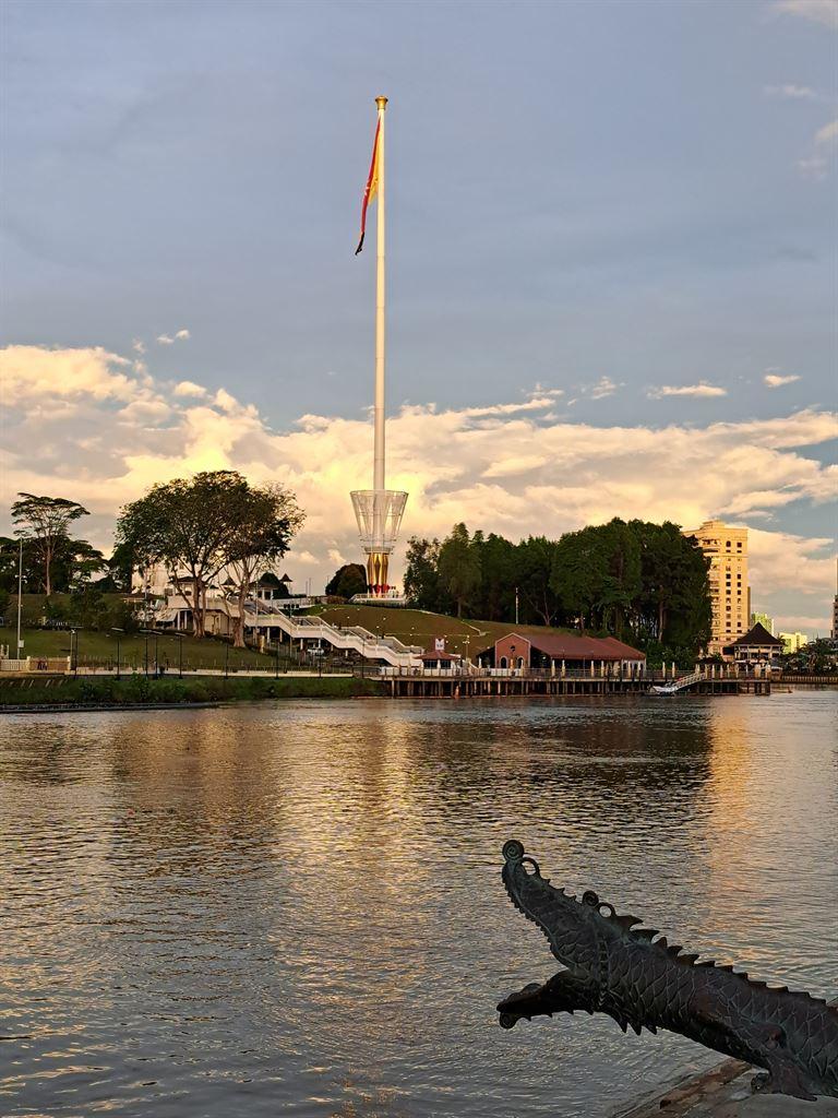flag&croc