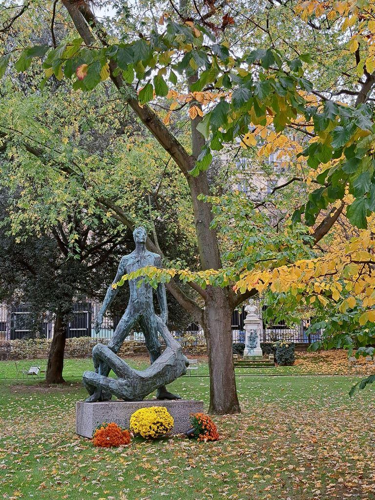 sculpture