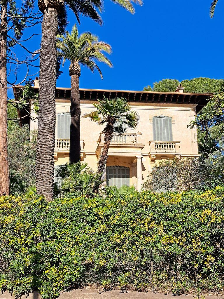 villa