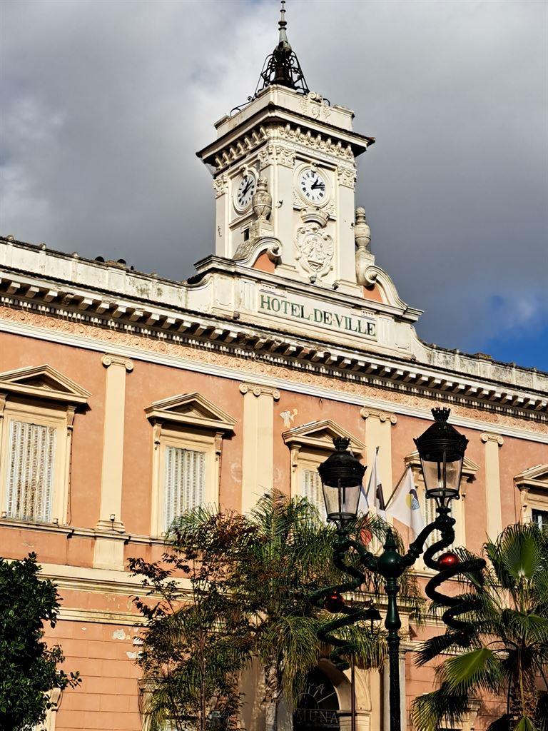 townhall