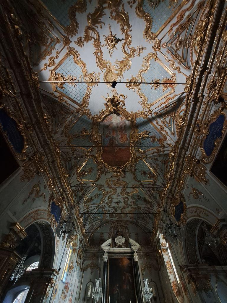 ceiling