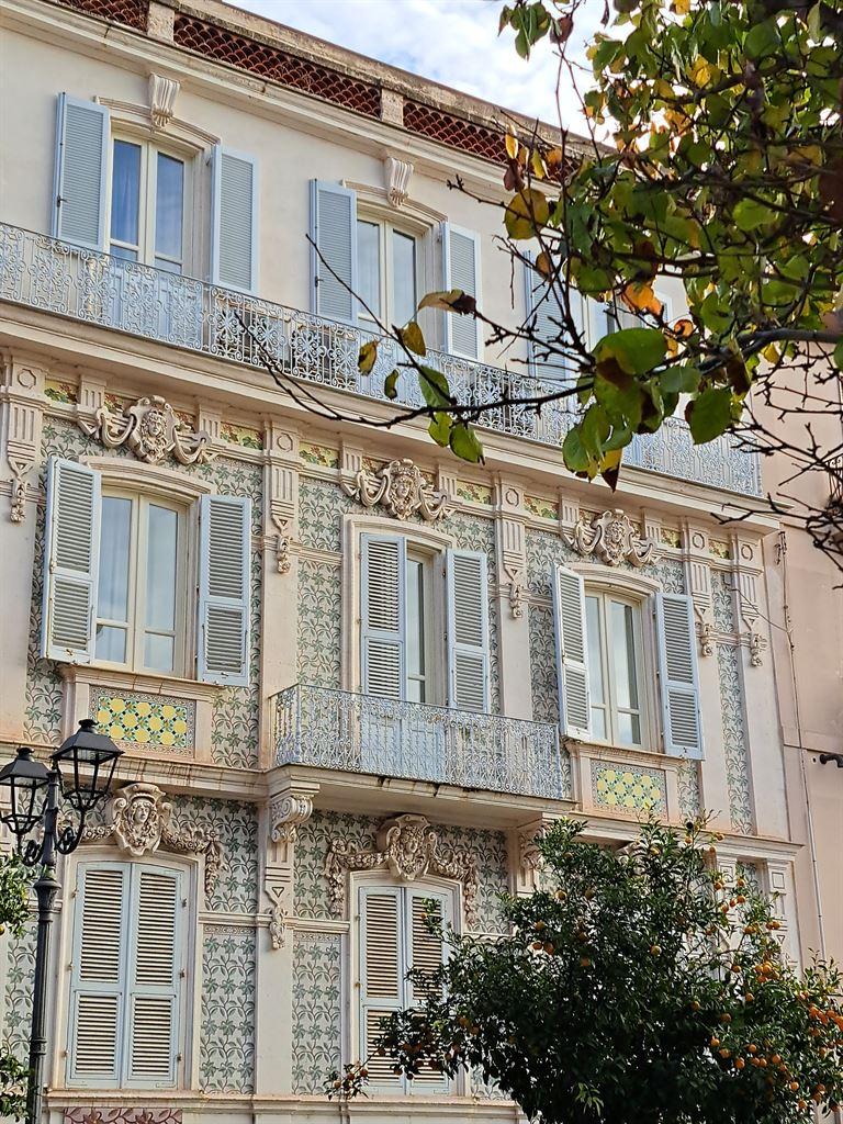 house&oranges